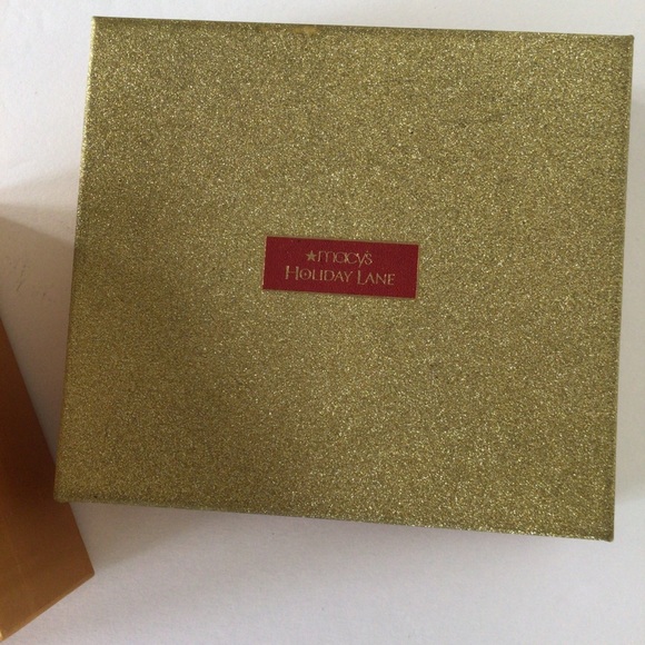 MACYS HOLIDAY LANE WHITE CERAMIC TRINKET T… - Picture 3 of 6